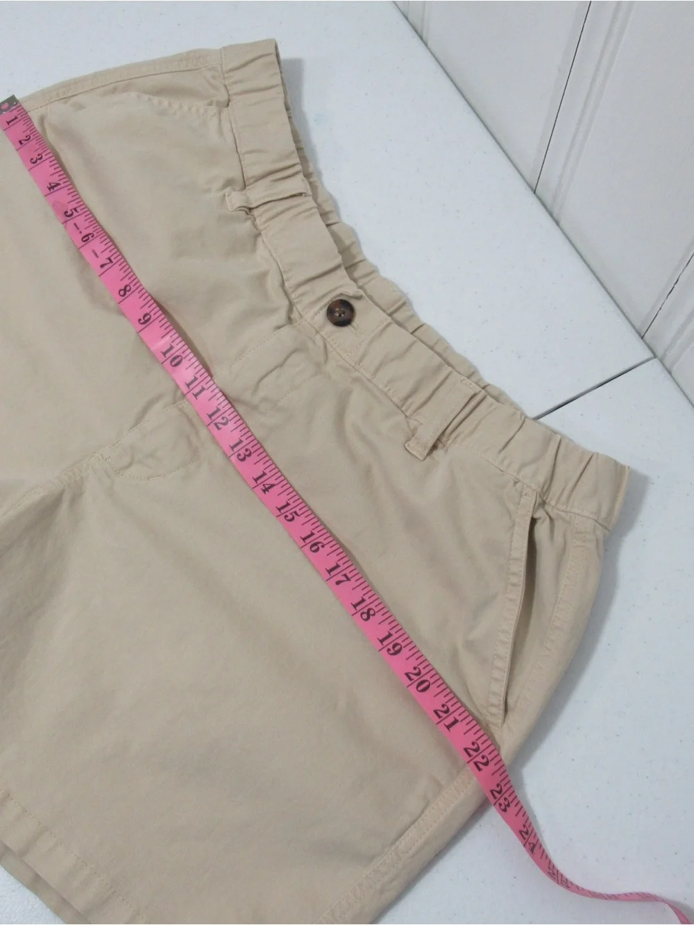 Bearbottom Men’s Tan Stretch Short Size XL 5.5 Inseam Neutral